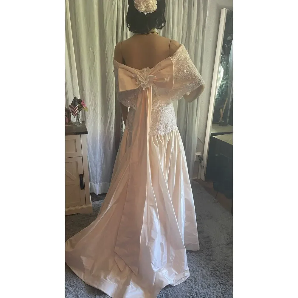 Vintage ILGWU Pink Lace Off-Shoulder Formal Gown - Picture 11 of 17